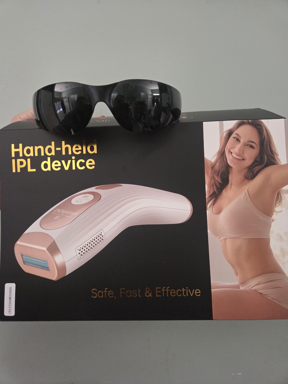 Hand-held Hair Removal Device - Rose Gold & White Packaging